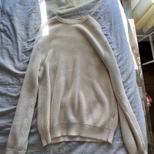 BRANDY MELVILLE OVERSIZED SWEATER